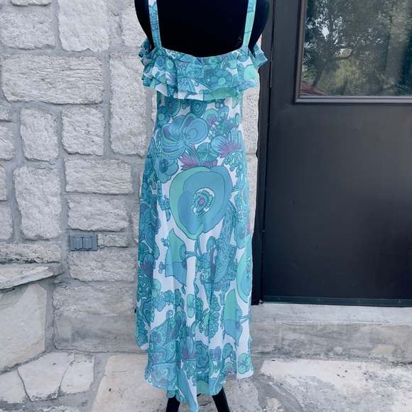 { Sonia } - Picture 2 of 6